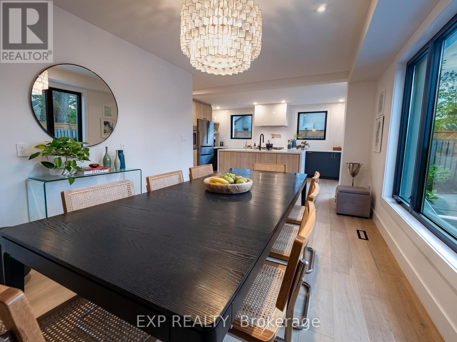 2433 Trevor Drive, Oakville, Ontario  L6L 5C4 - Photo 7 - W12197321