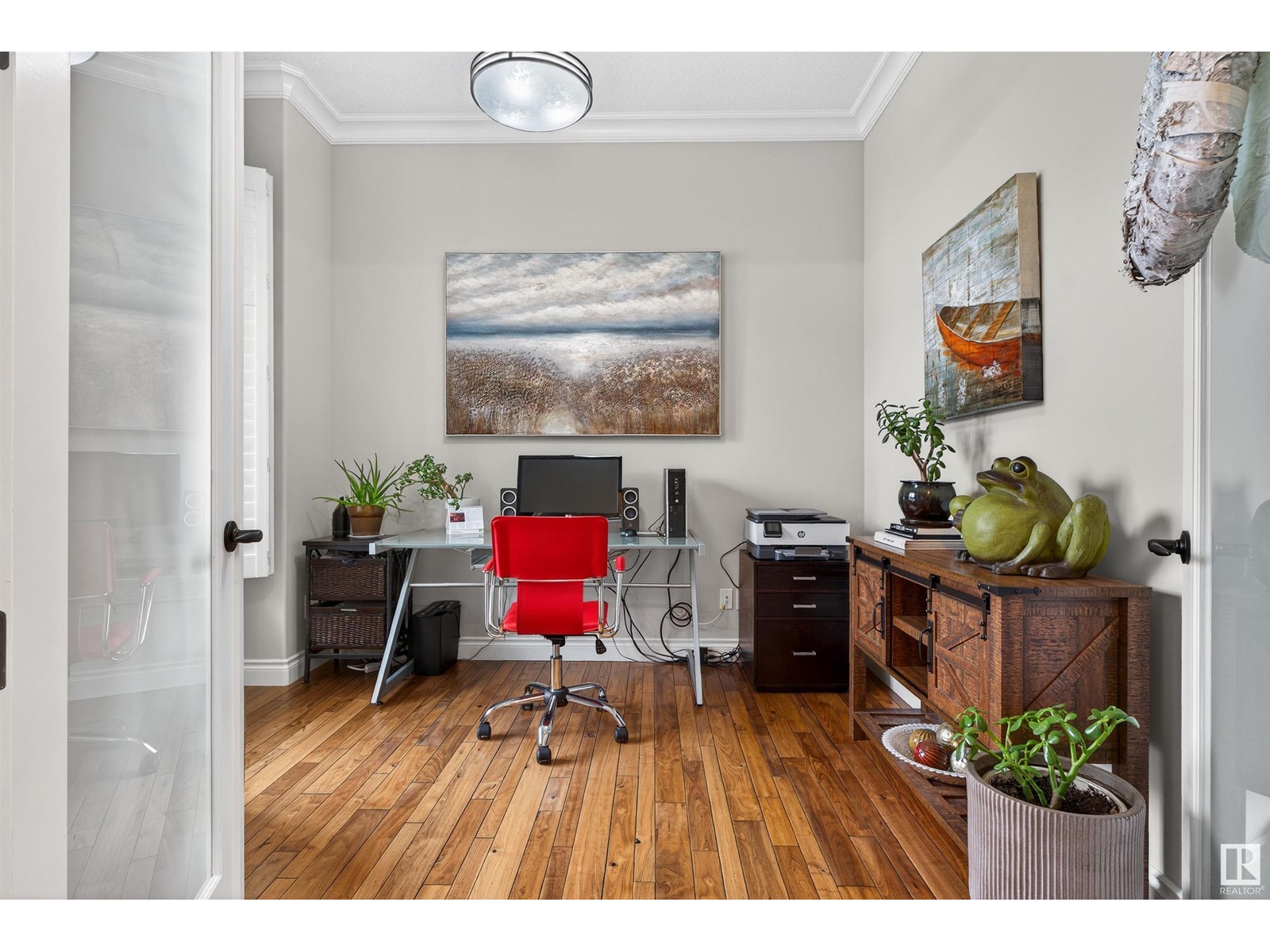 Property at 8988 24 AV SW image 3