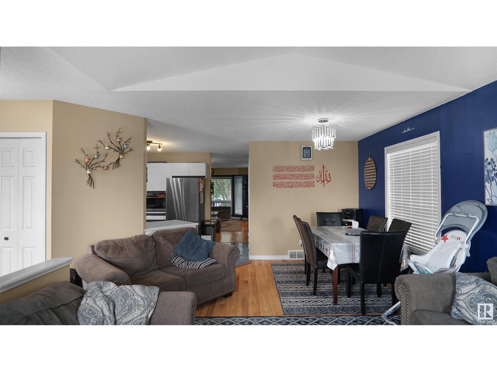 2328 39 Av Nw, Edmonton, Alberta  T6T 1K6 - Photo 32 - E4440408
