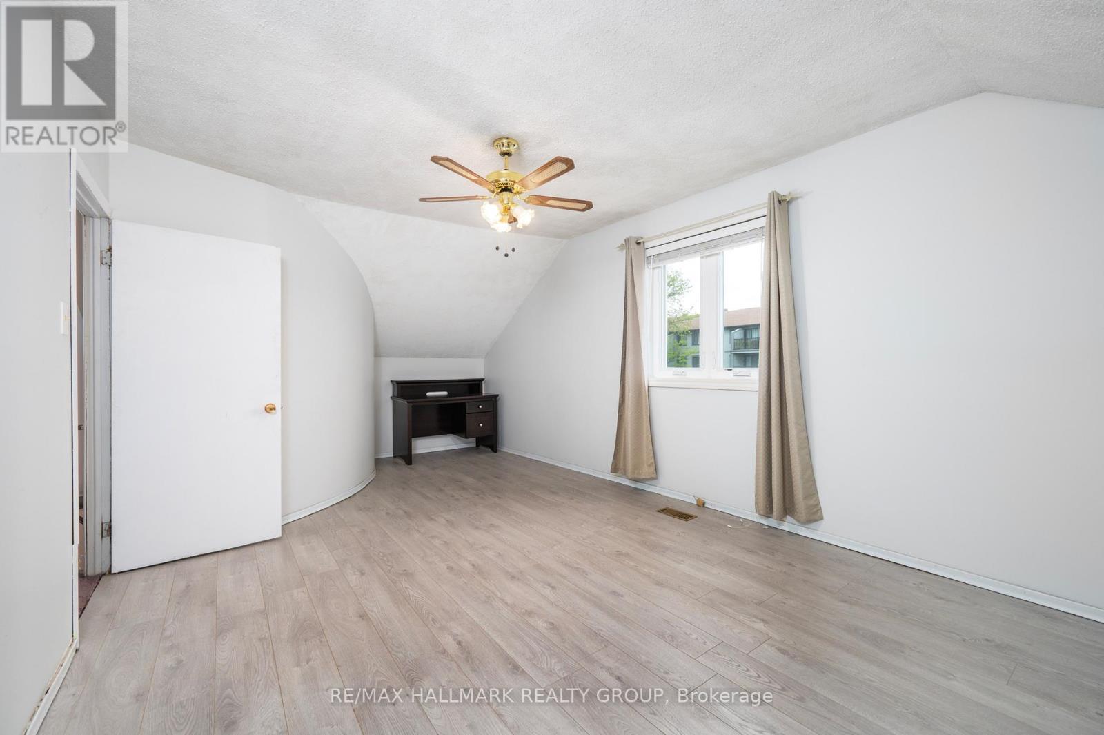 412 Montreal Road, Ottawa, Ontario  K1K 0V4 - Photo 13 - X12197370