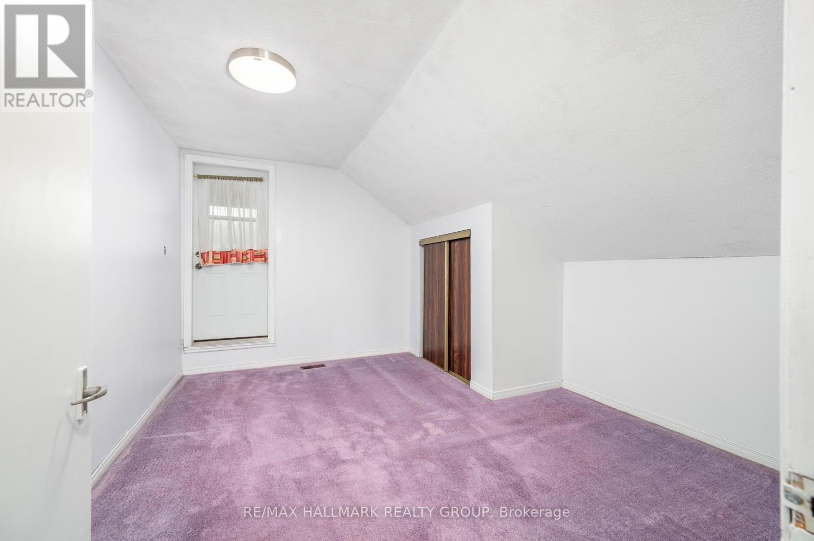 412 Montreal Road, Ottawa, Ontario  K1K 0V4 - Photo 15 - X12197370