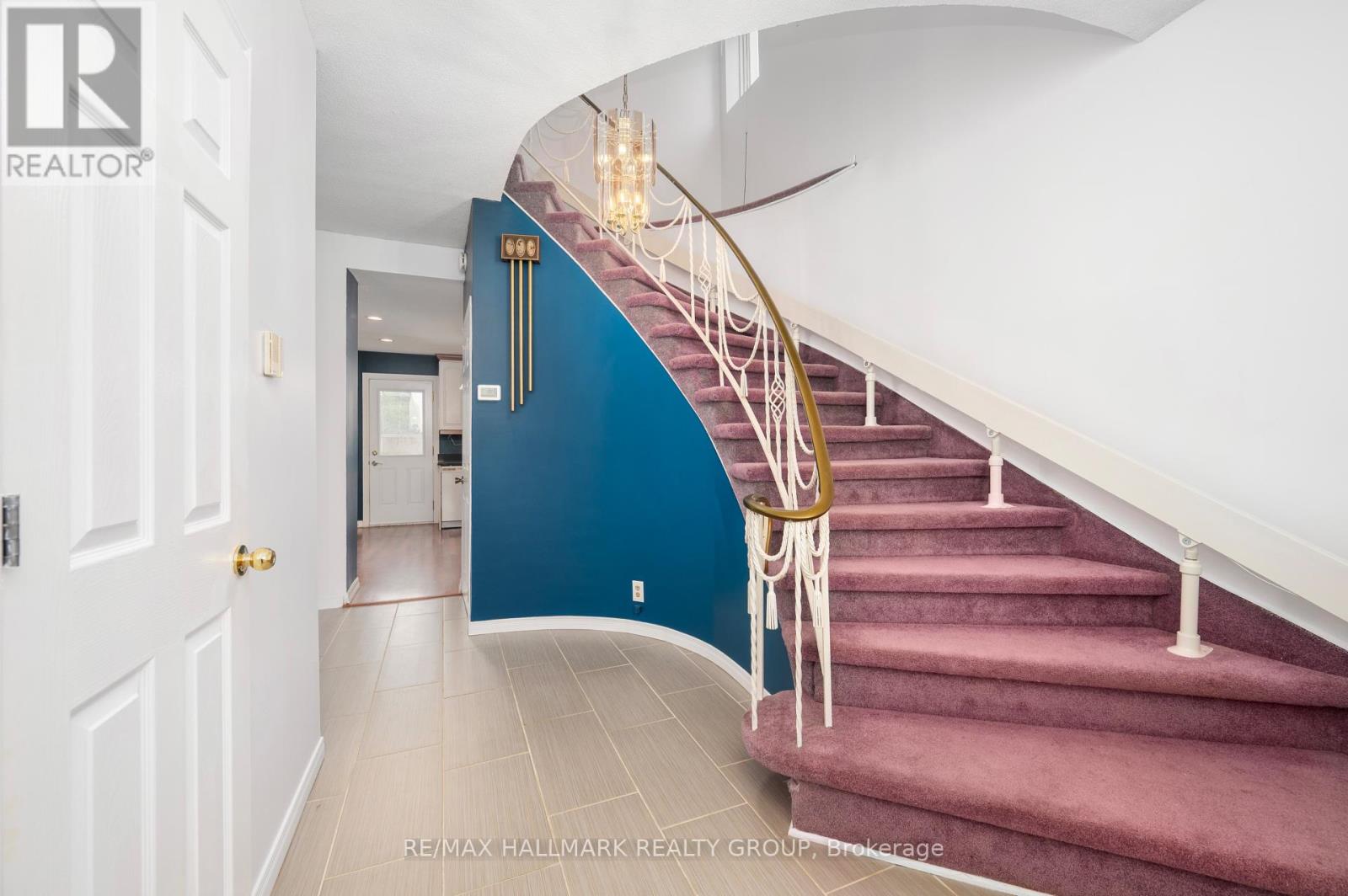 412 Montreal Road, Ottawa, Ontario  K1K 0V4 - Photo 3 - X12197370