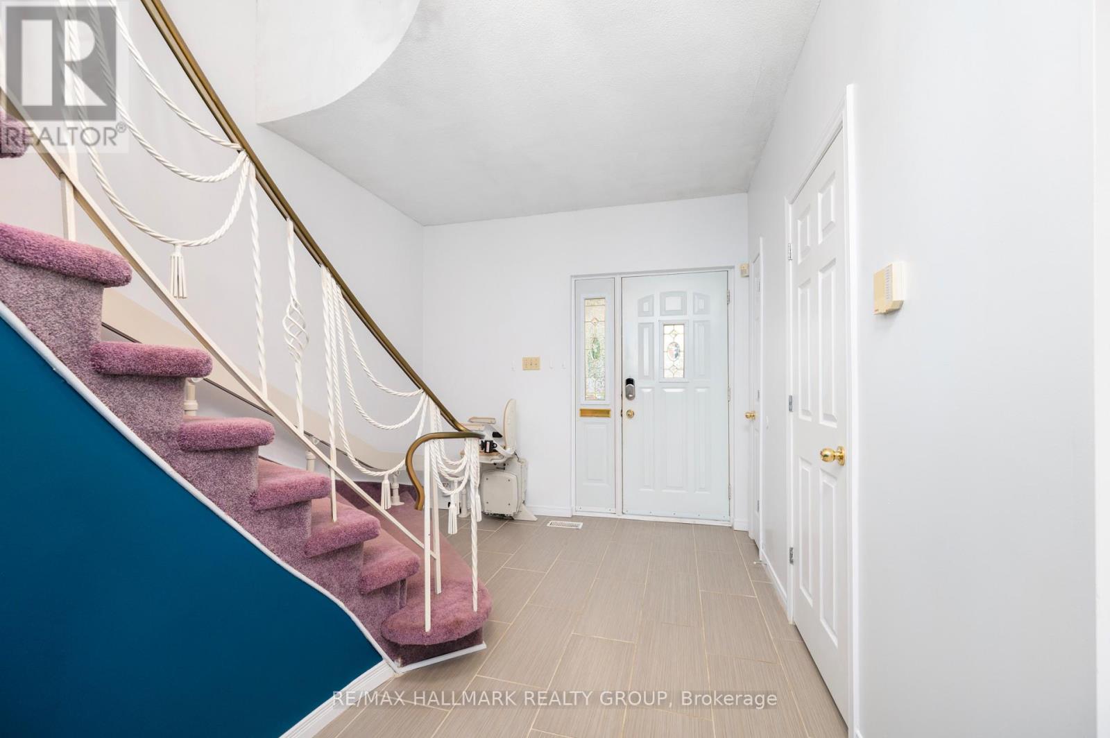 412 Montreal Road, Ottawa, Ontario  K1K 0V4 - Photo 4 - X12197370