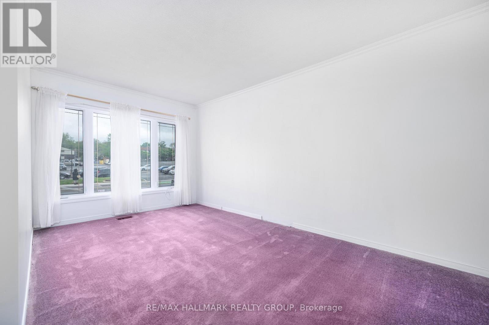 412 Montreal Road, Ottawa, Ontario  K1K 0V4 - Photo 5 - X12197370