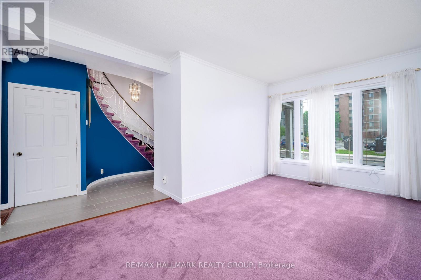 412 Montreal Road, Ottawa, Ontario  K1K 0V4 - Photo 6 - X12197370