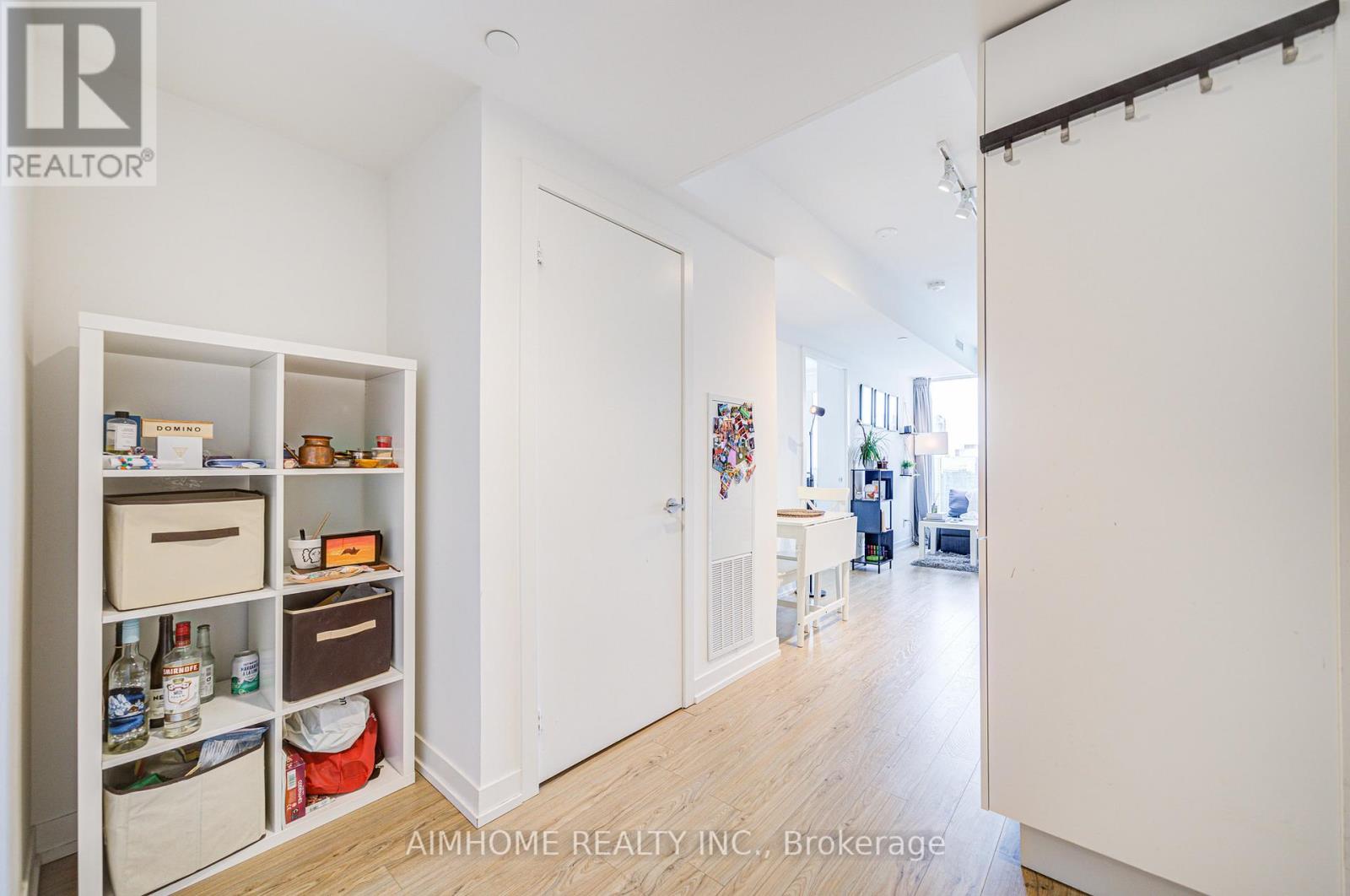 4105 - 85 Wood Street, Toronto, Ontario  M4Y 0E9 - Photo 6 - C12197360