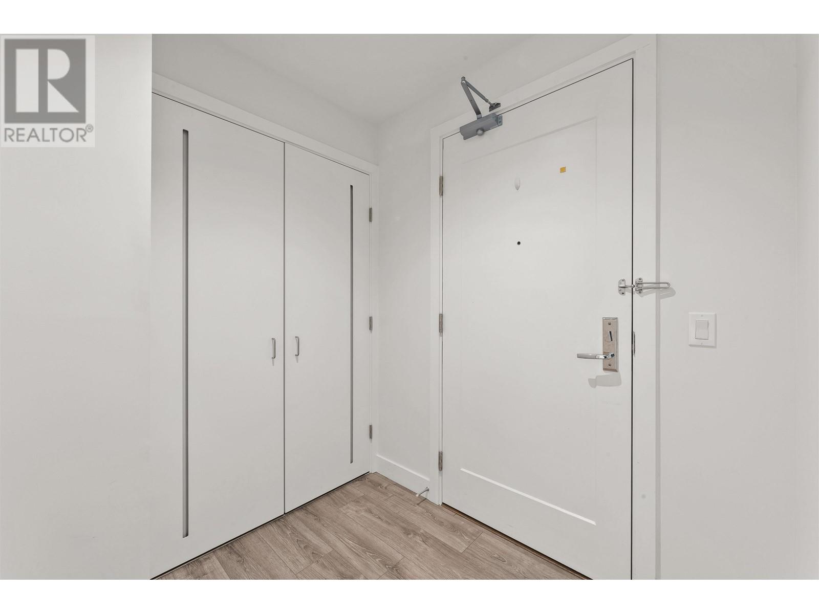 1511 8133 Cook Road, Richmond, British Columbia  V6Y 0L7 - Photo 2 - R3011612