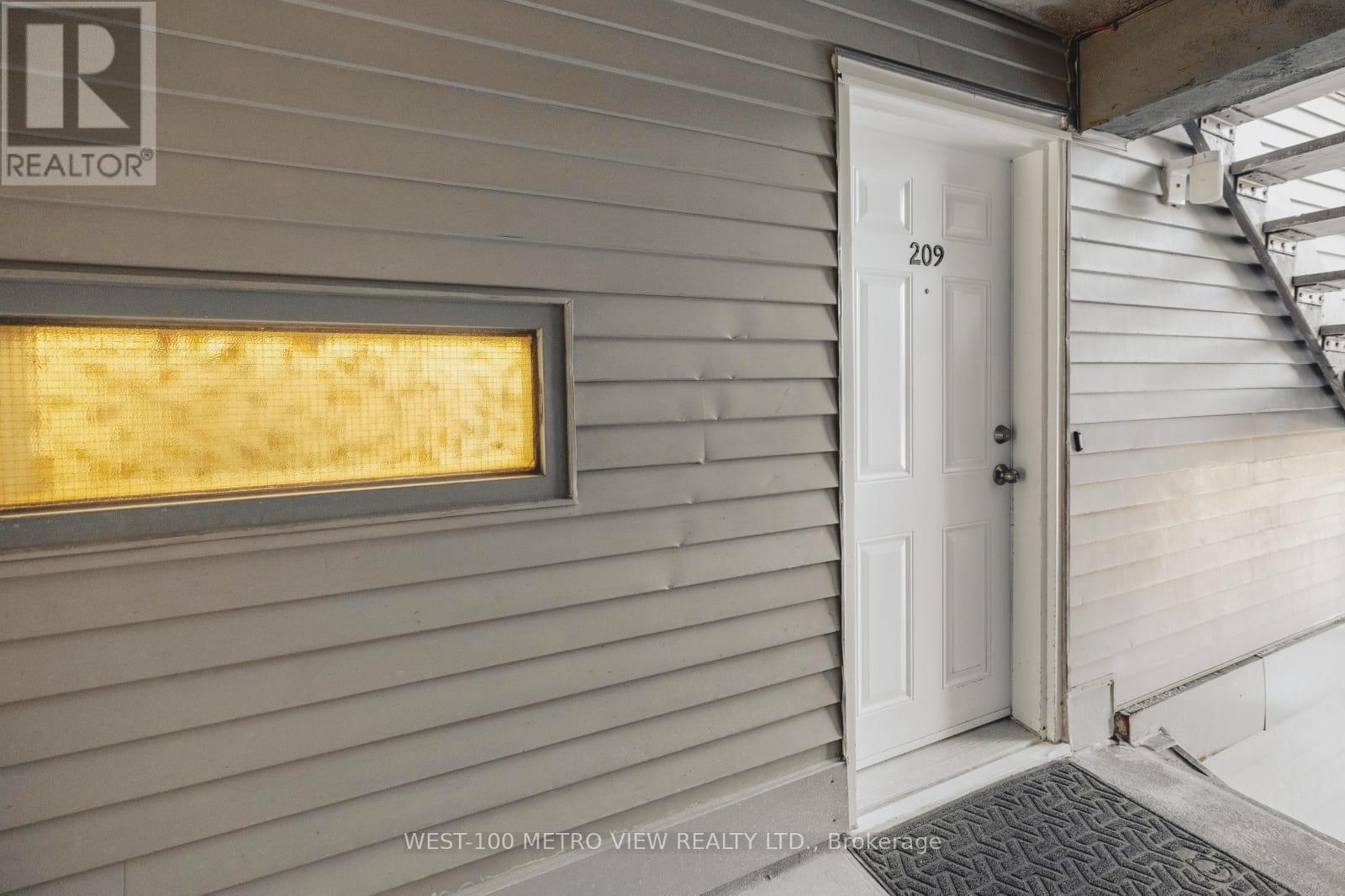 209 - 2040 Cleaver Avenue, Burlington, Ontario  L7M 4C4 - Photo 9 - W12197367