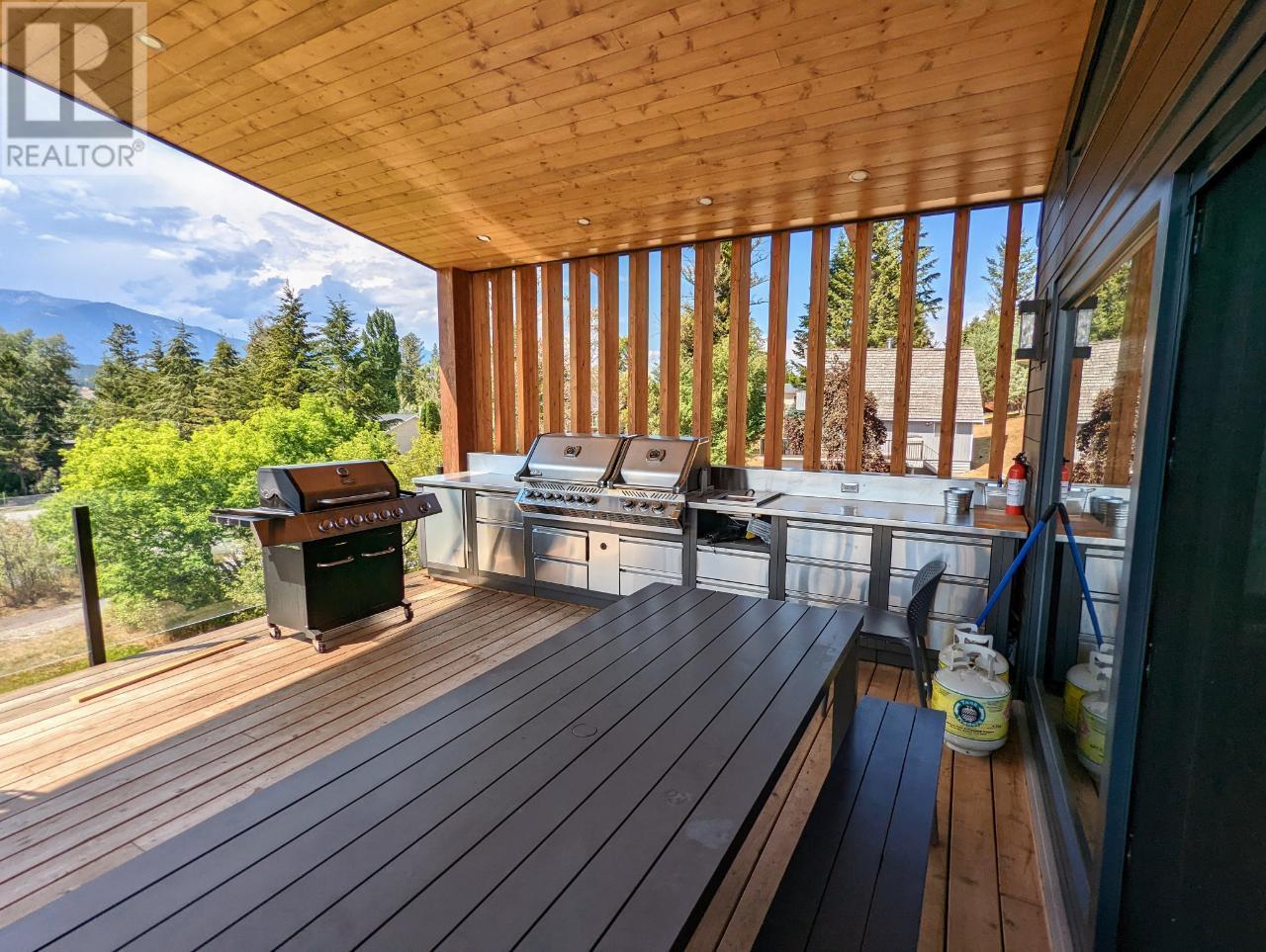 1731 Victoria Avenue, Windermere, British Columbia  V0B 2L2 - Photo 15 - 10342877