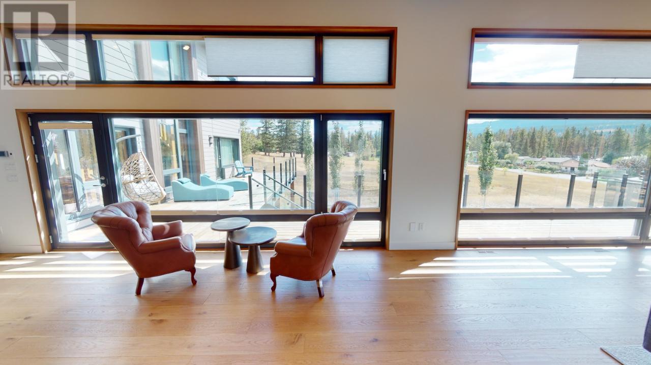 1731 Victoria Avenue, Windermere, British Columbia  V0B 2L2 - Photo 11 - 10342877