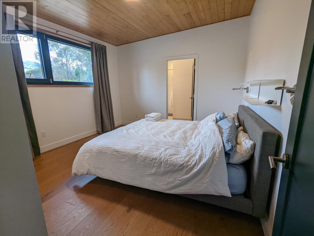 1731 Victoria Avenue, Windermere, British Columbia  V0B 2L2 - Photo 41 - 10342877