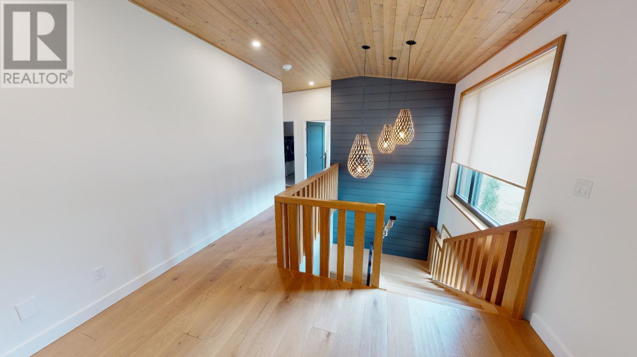 1731 Victoria Avenue, Windermere, British Columbia  V0B 2L2 - Photo 28 - 10342877