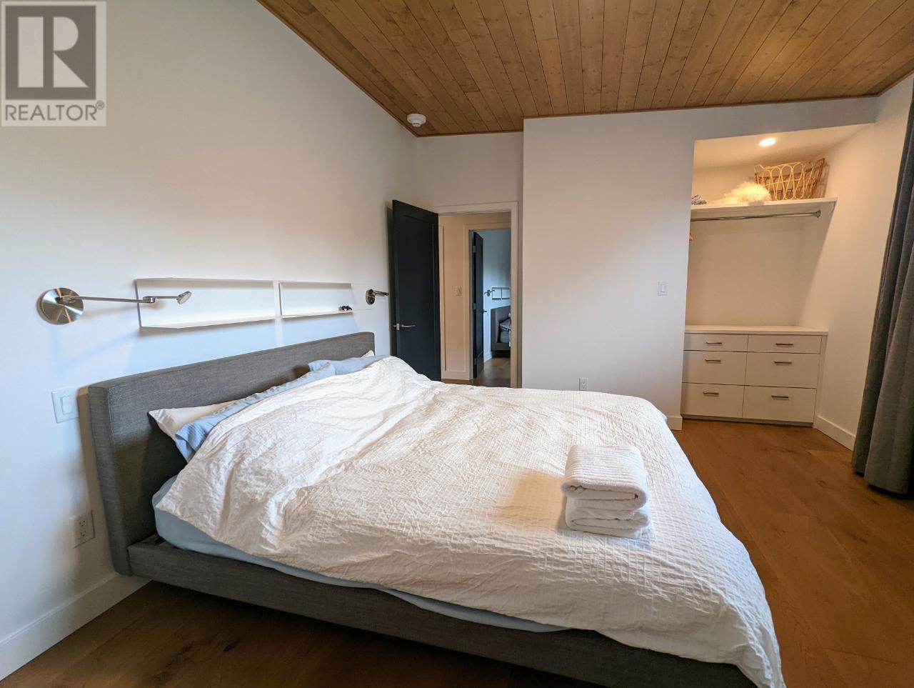 1731 Victoria Avenue, Windermere, British Columbia  V0B 2L2 - Photo 42 - 10342877