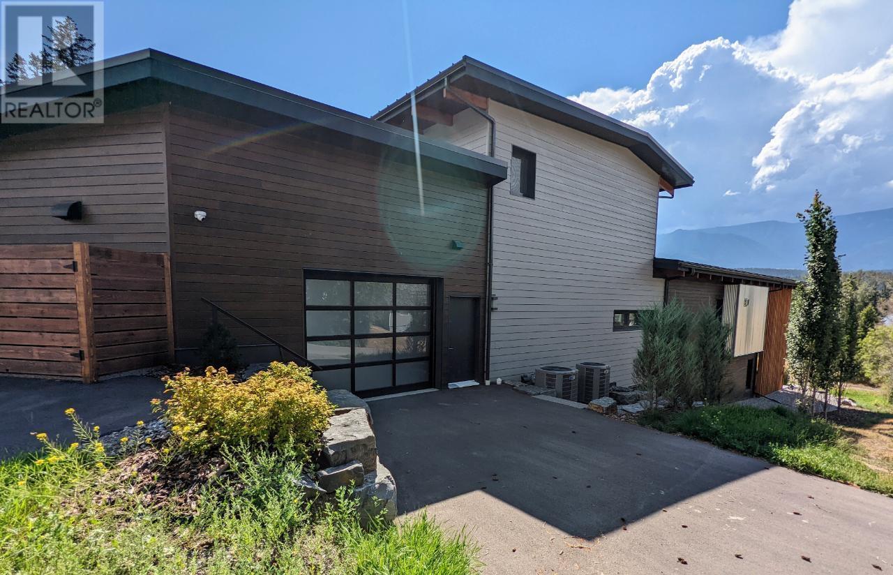 1731 Victoria Avenue, Windermere, British Columbia  V0B 2L2 - Photo 68 - 10342877