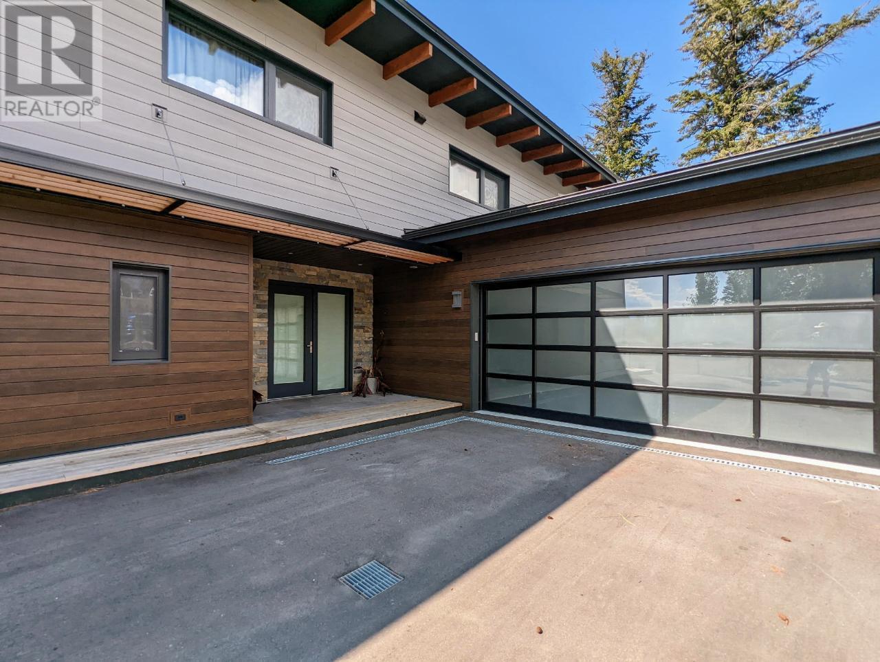1731 Victoria Avenue, Windermere, British Columbia  V0B 2L2 - Photo 70 - 10342877