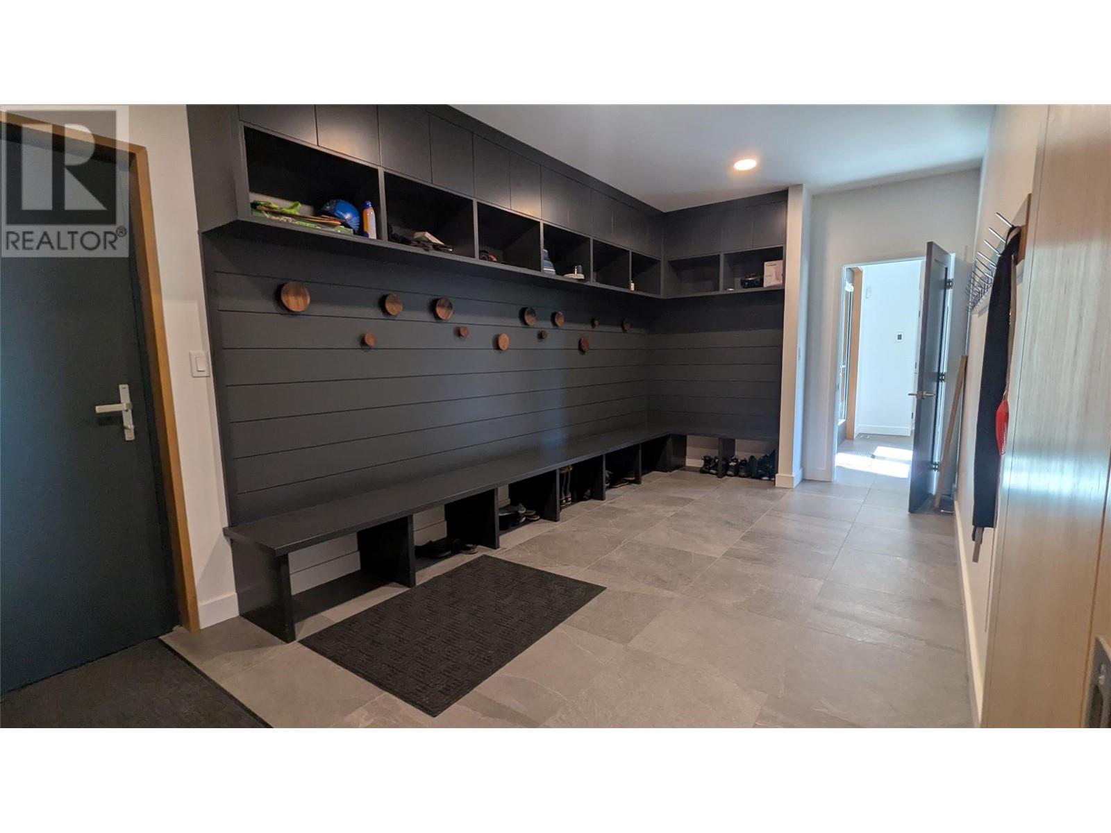 1731 Victoria Avenue, Windermere, British Columbia  V0B 2L2 - Photo 79 - 10342877