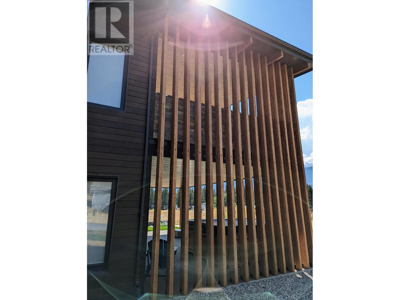 1731 Victoria Avenue, Windermere, British Columbia  V0B 2L2 - Photo 66 - 10342877