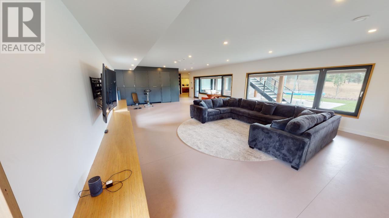 1731 Victoria Avenue, Windermere, British Columbia  V0B 2L2 - Photo 56 - 10342877