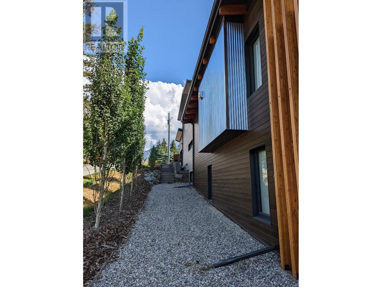 1731 Victoria Avenue, Windermere, British Columbia  V0B 2L2 - Photo 67 - 10342877