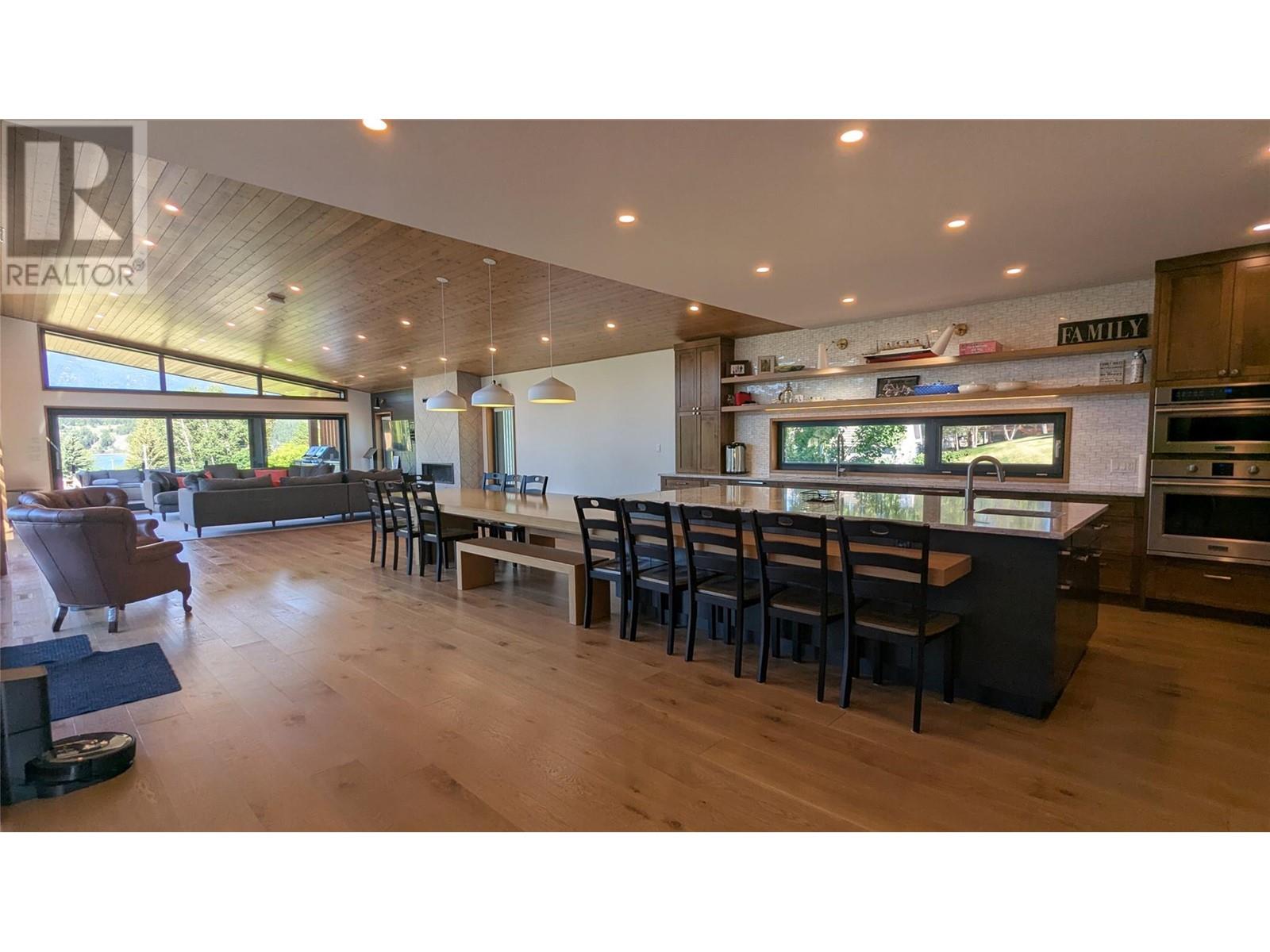 1731 Victoria Avenue, Windermere, British Columbia  V0B 2L2 - Photo 80 - 10342877