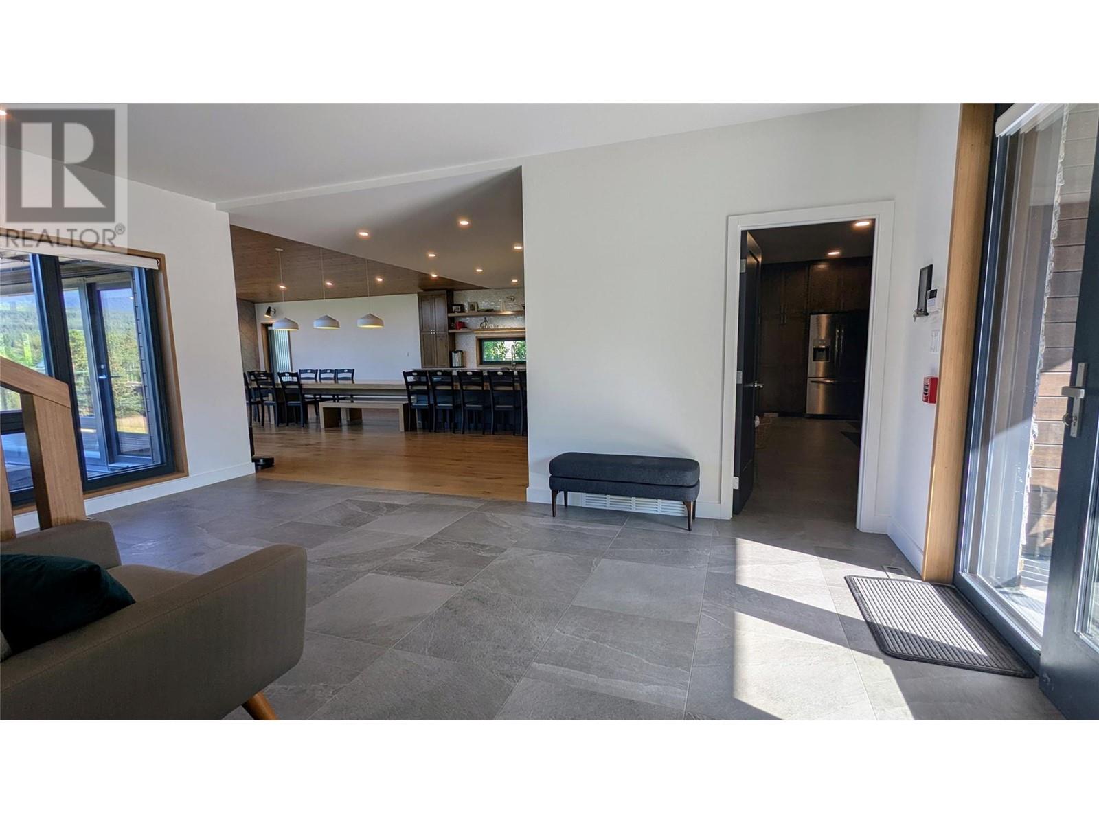 1731 Victoria Avenue, Windermere, British Columbia  V0B 2L2 - Photo 78 - 10342877