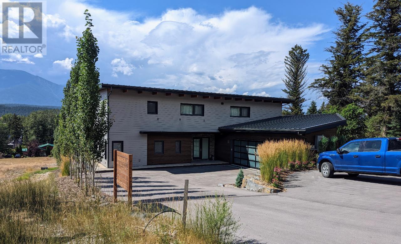 1731 Victoria Avenue, Windermere, British Columbia  V0B 2L2 - Photo 64 - 10342877