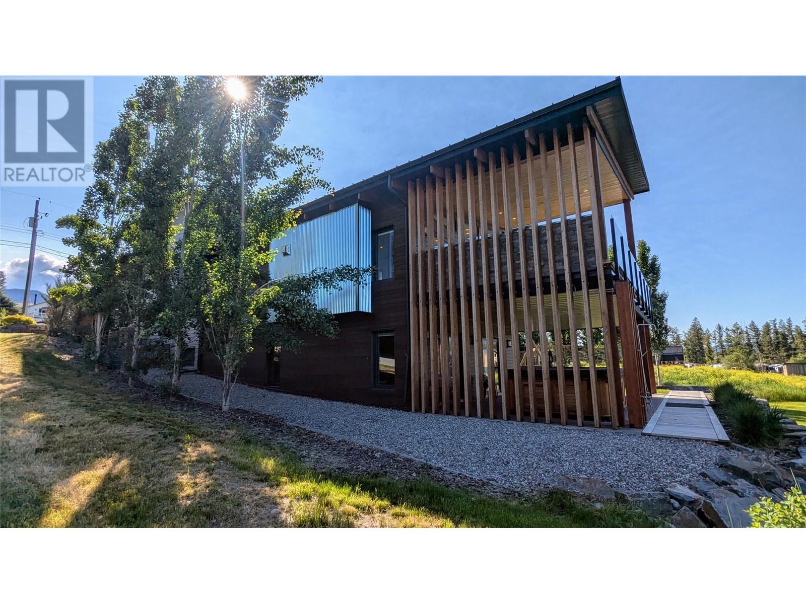 1731 Victoria Avenue, Windermere, British Columbia  V0B 2L2 - Photo 89 - 10342877