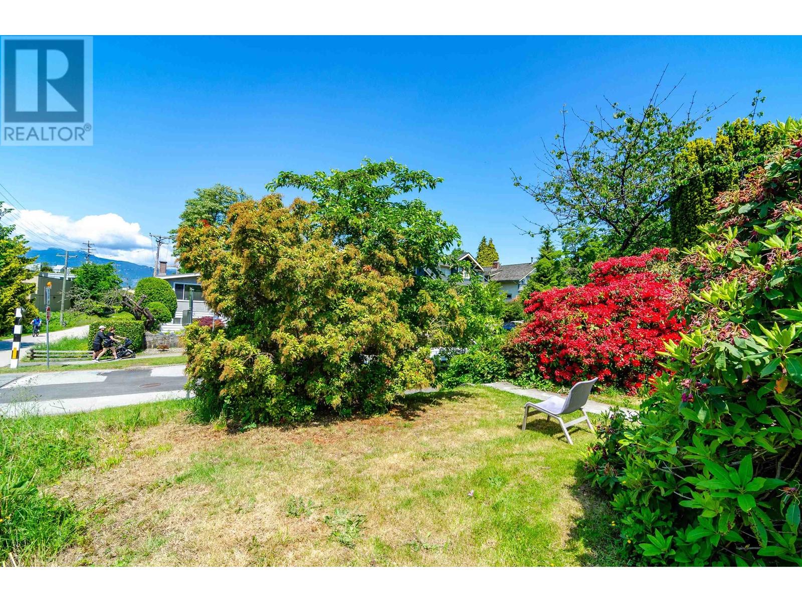 2070 W 14th Avenue, Vancouver, British Columbia  V6J 2K4 - Photo 8 - R2987354