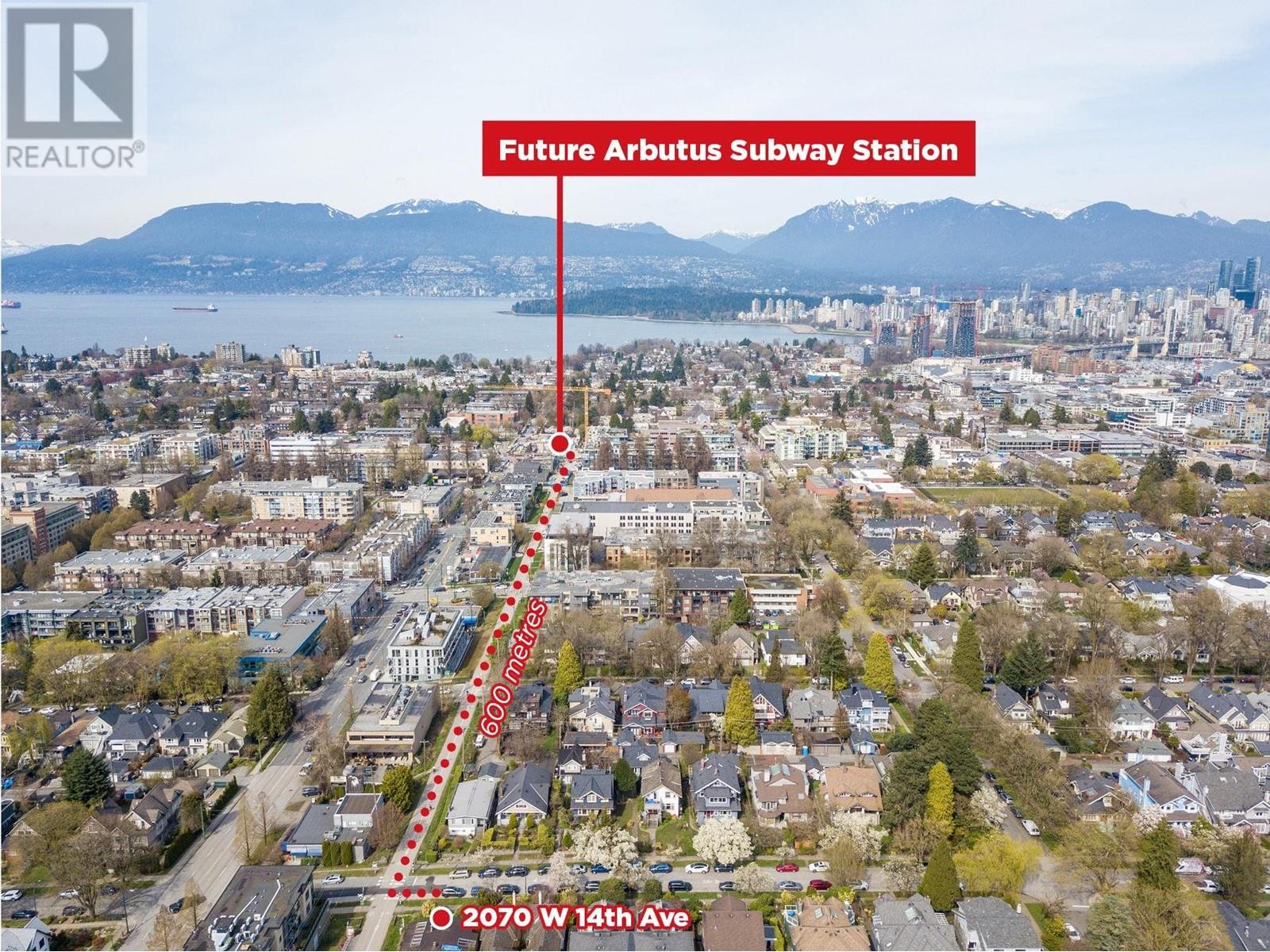2070 W 14th Avenue, Vancouver, British Columbia  V6J 2K4 - Photo 4 - R2987354