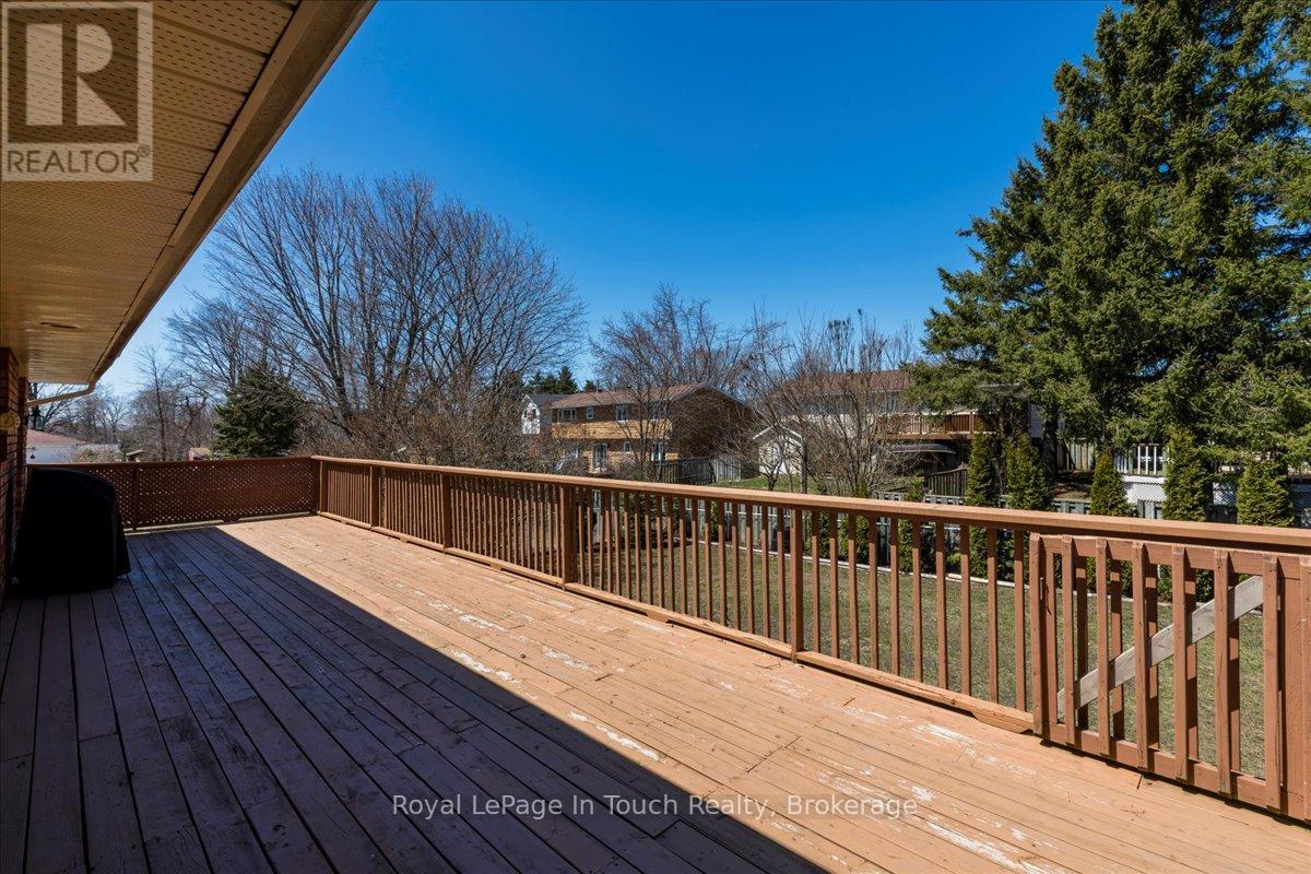 93 Edward Street, Penetanguishene, Ontario  L9M 1J3 - Photo 29 - S12197442
