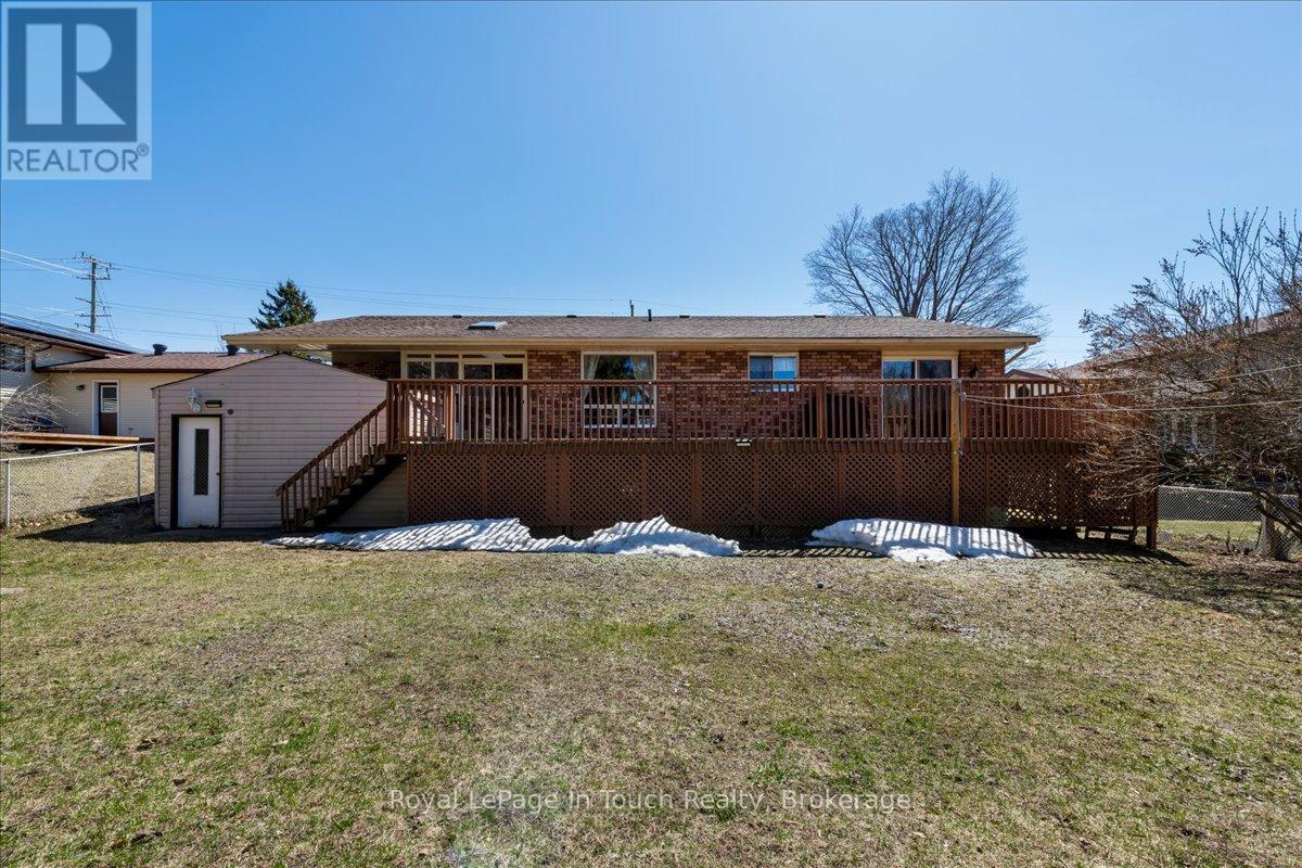93 Edward Street, Penetanguishene, Ontario  L9M 1J3 - Photo 36 - S12197442
