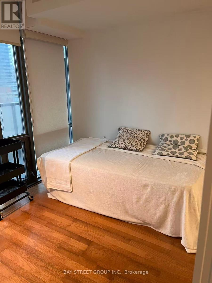 904 - 37 Grosvenor Street, Toronto, Ontario  M4Y 3G5 - Photo 10 - C12197038