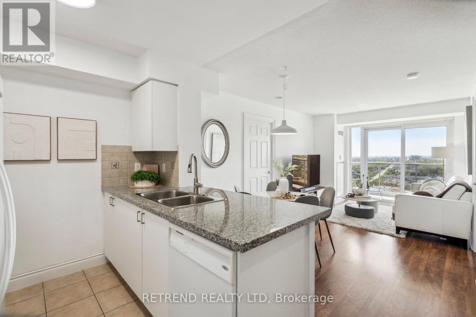 2111 - 15 Greenview Avenue, Toronto, Ontario  M2M 4M7 - Photo 5 - C12197380
