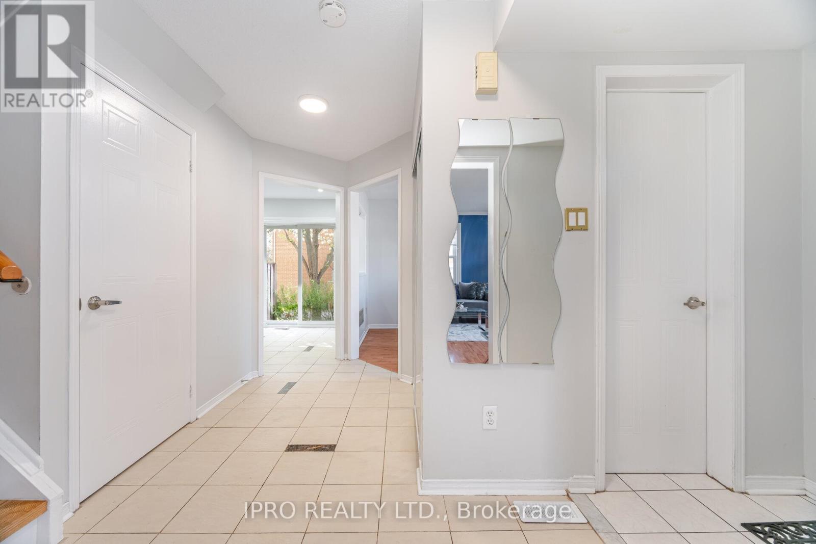 41 - 5659 Glen Erin Drive E, Mississauga, Ontario  L5M 5P2 - Photo 6 - W12197384