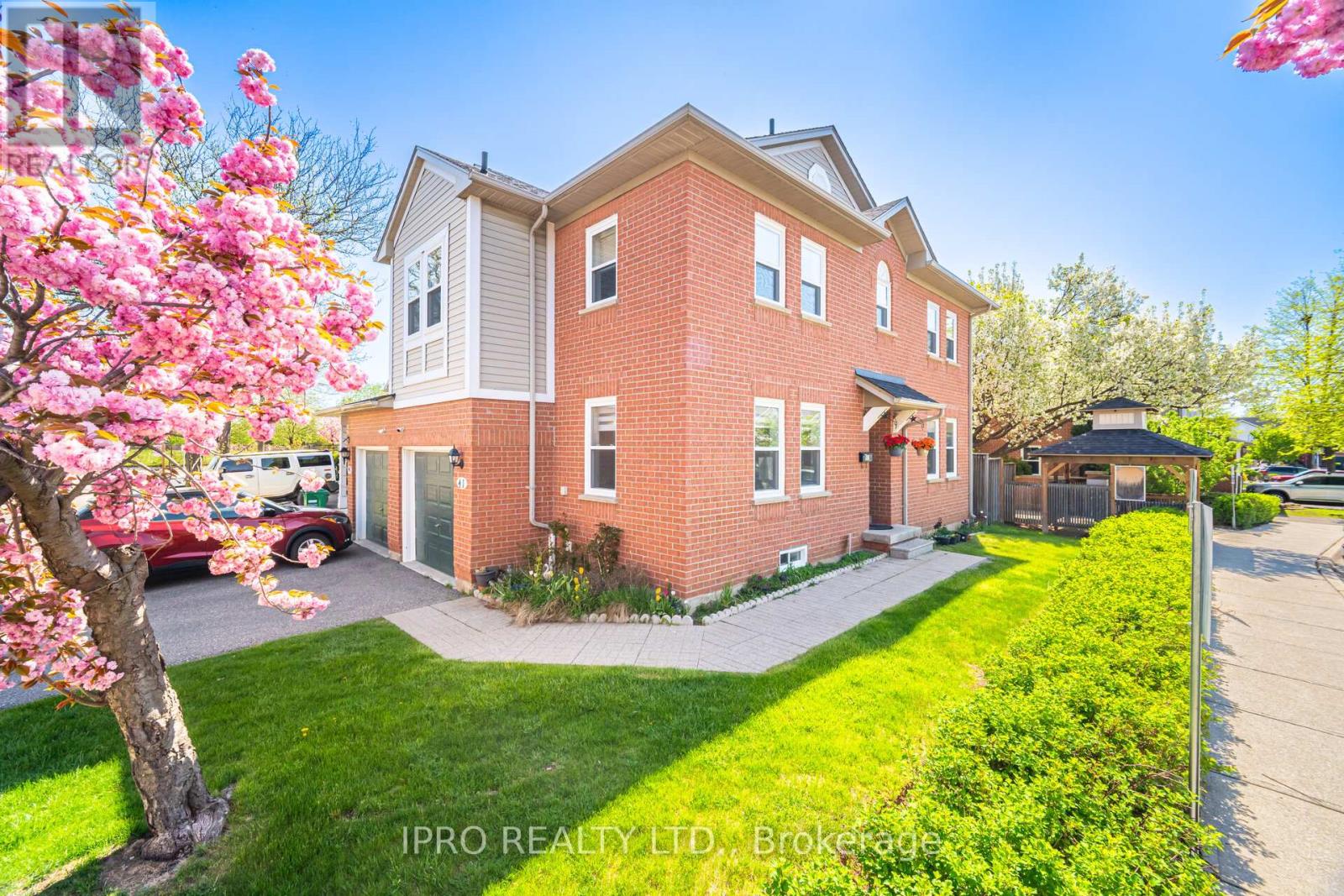 41 - 5659 Glen Erin Drive E, Mississauga, Ontario  L5M 5P2 - Photo 2 - W12197384