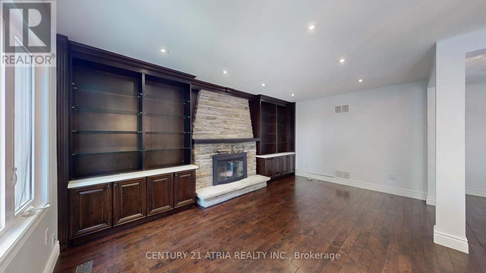 1483 Royal Oaks Road, Mississauga (Lorne Park), Ontario  L5H 3R6 - Photo 2 - W12192258