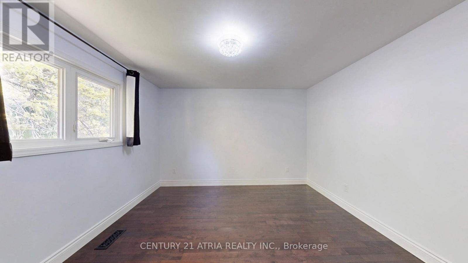1483 Royal Oaks Road, Mississauga, Ontario  L5H 3R6 - Photo 30 - W12192258