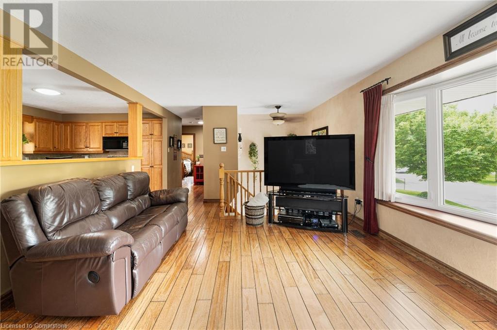 320 Daleside Place, Waterloo, Ontario  N2L 5M4 - Photo 10 - 40737040