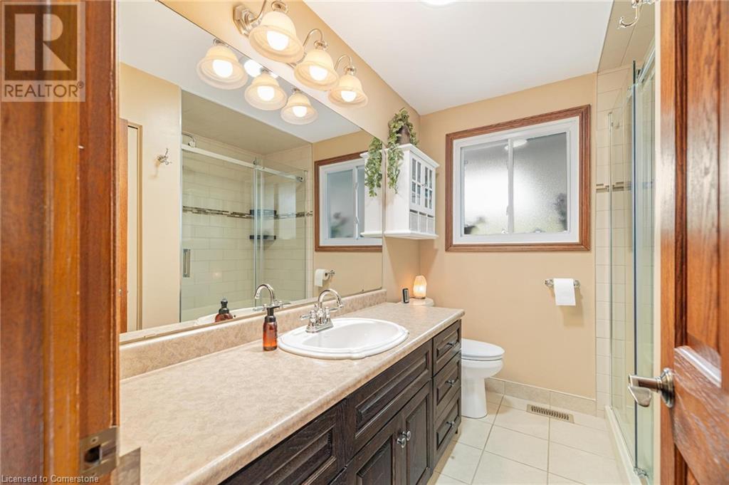 320 Daleside Place, Waterloo, Ontario  N2L 5M4 - Photo 12 - 40737040