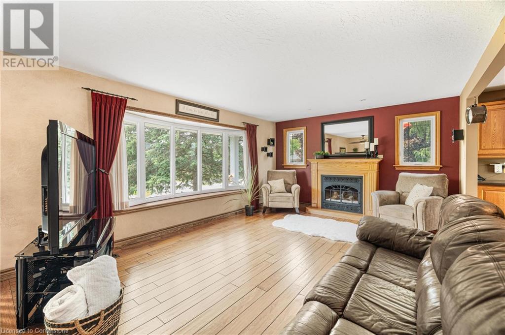 320 Daleside Place, Waterloo, Ontario  N2L 5M4 - Photo 8 - 40737040