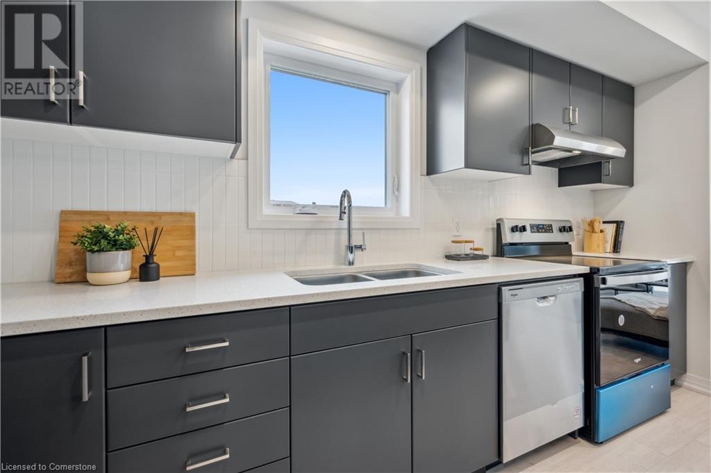 15 Stauffer Woods Trail Unit# A01, Waterloo, Ontario  N2P 2P4 - Photo 10 - 40736026