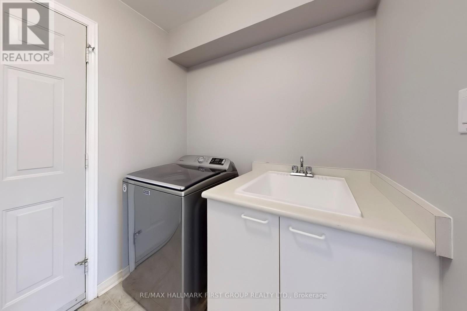 727 Sunbird Trail, Pickering, Ontario  L1X 2X5 - Photo 19 - E12197453