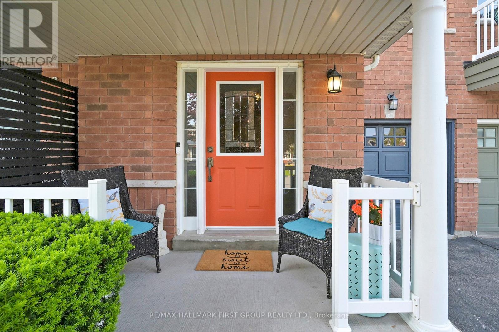 727 Sunbird Trail, Pickering, Ontario  L1X 2X5 - Photo 3 - E12197453