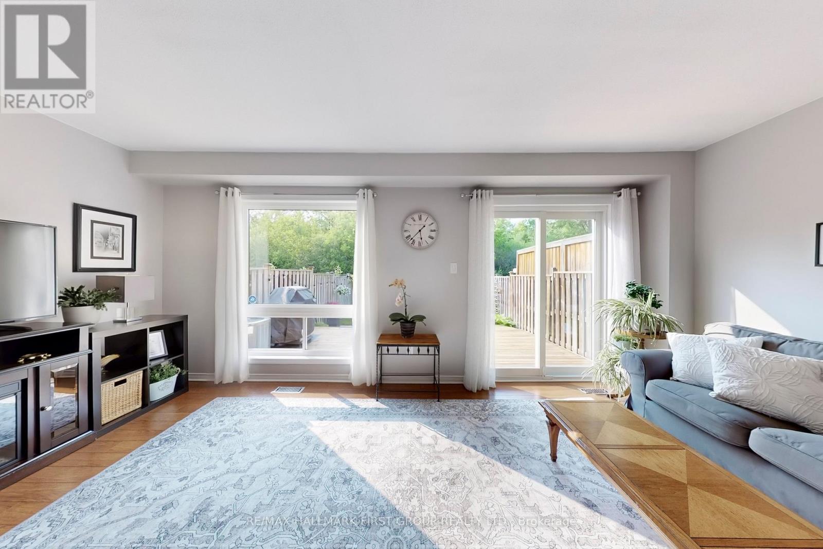 727 Sunbird Trail, Pickering, Ontario  L1X 2X5 - Photo 6 - E12197453
