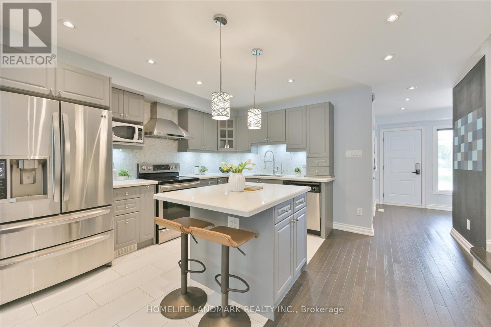 32 QUEENSMILL COURT, richmond hill (doncrest), Ontario