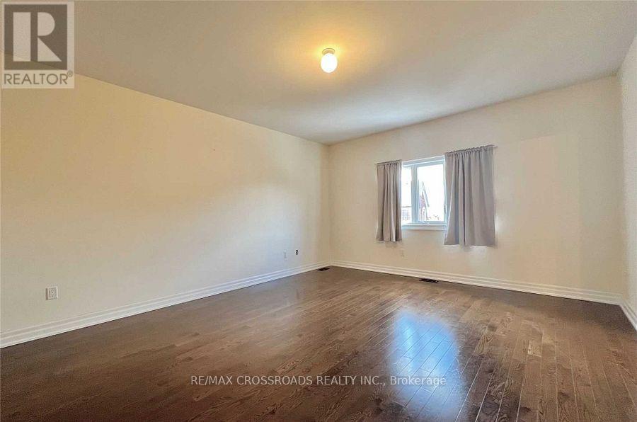71 Hamster Crescent, Aurora, Ontario  L4G 3G7 - Photo 15 - N12197420
