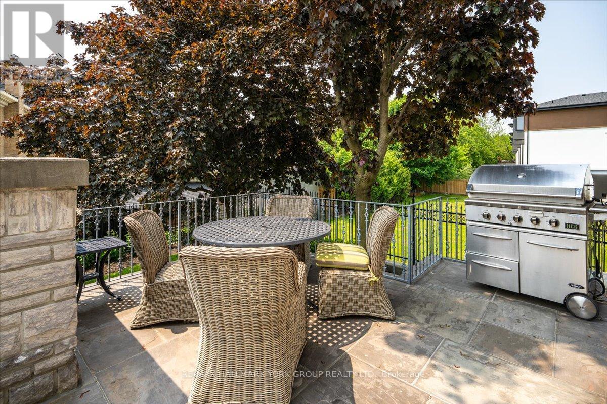 41 Direzze Court, Richmond Hill, Ontario  L4C 0C6 - Photo 46 - N12197435