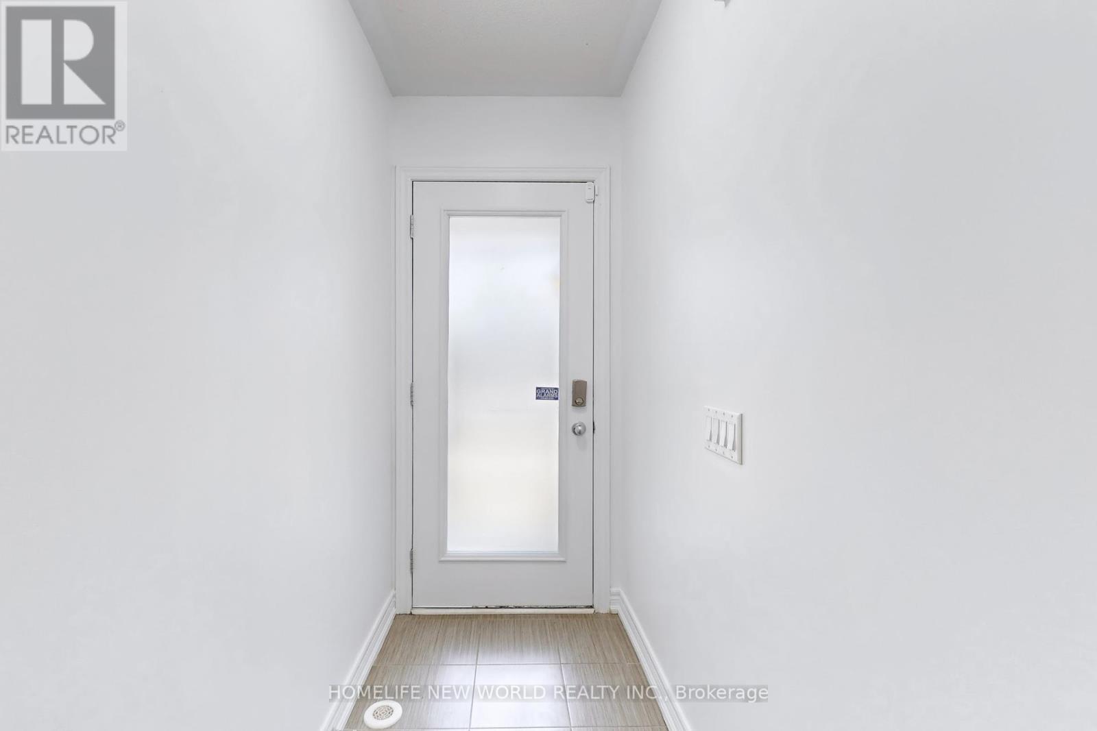9860 Mccowan Road, Markham, Ontario  L6C 0M7 - Photo 11 - N12197478