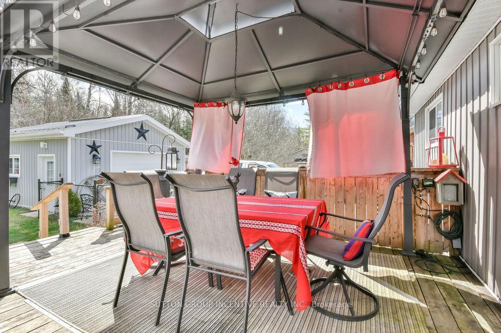 1057 Ferrier Avenue, Innisfil, Ontario  L0L 1W0 - Photo 20 - N12197482