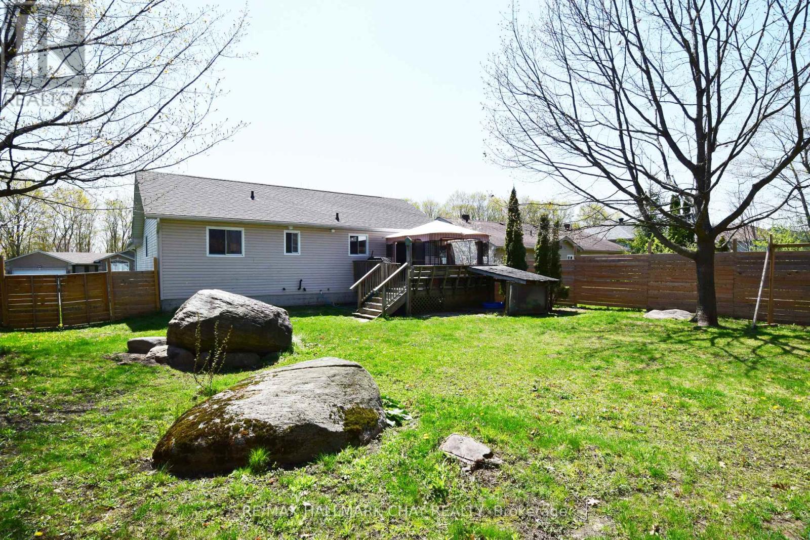 68 Anderson Crescent, Tay, Ontario  L0K 2A0 - Photo 7 - S12197465